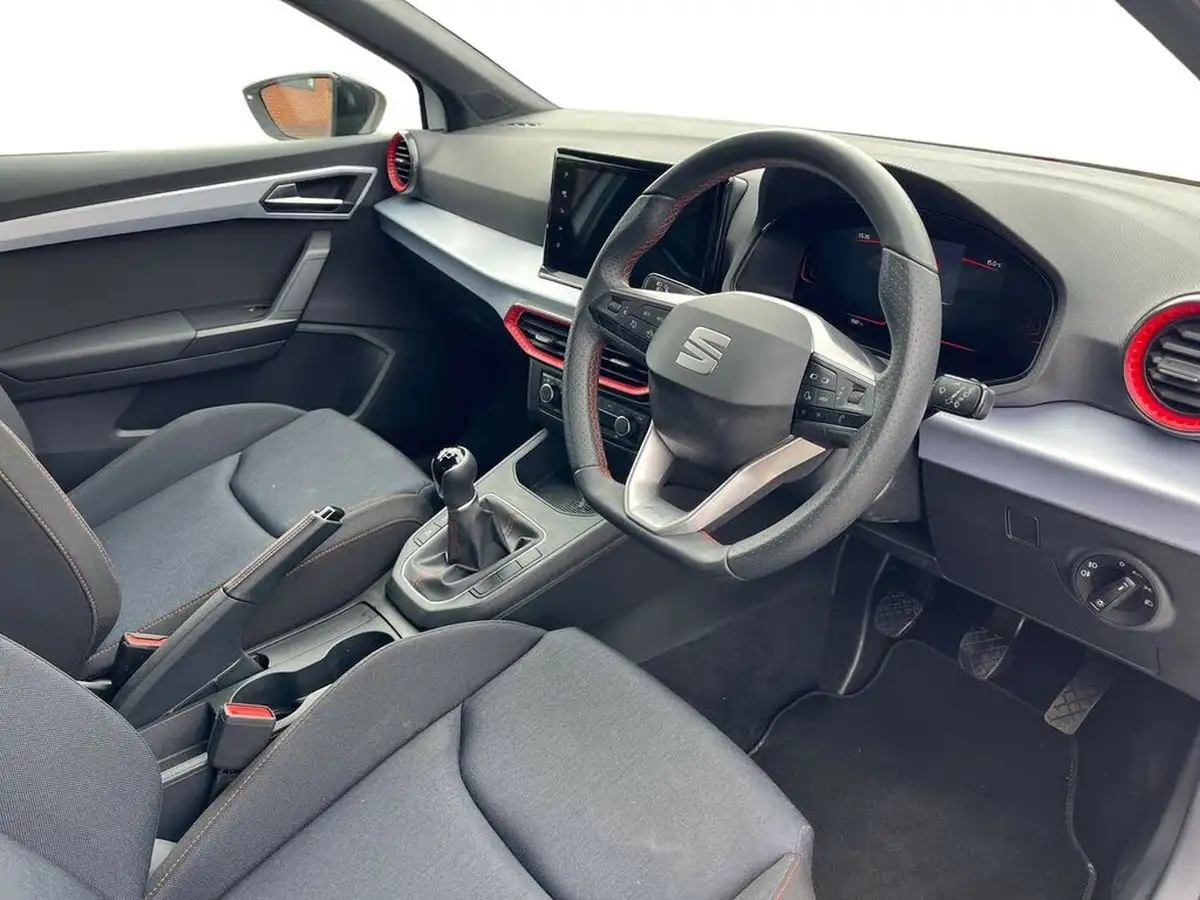 2024-seat-ibiza-10-tsi-fr-95ps-big-5