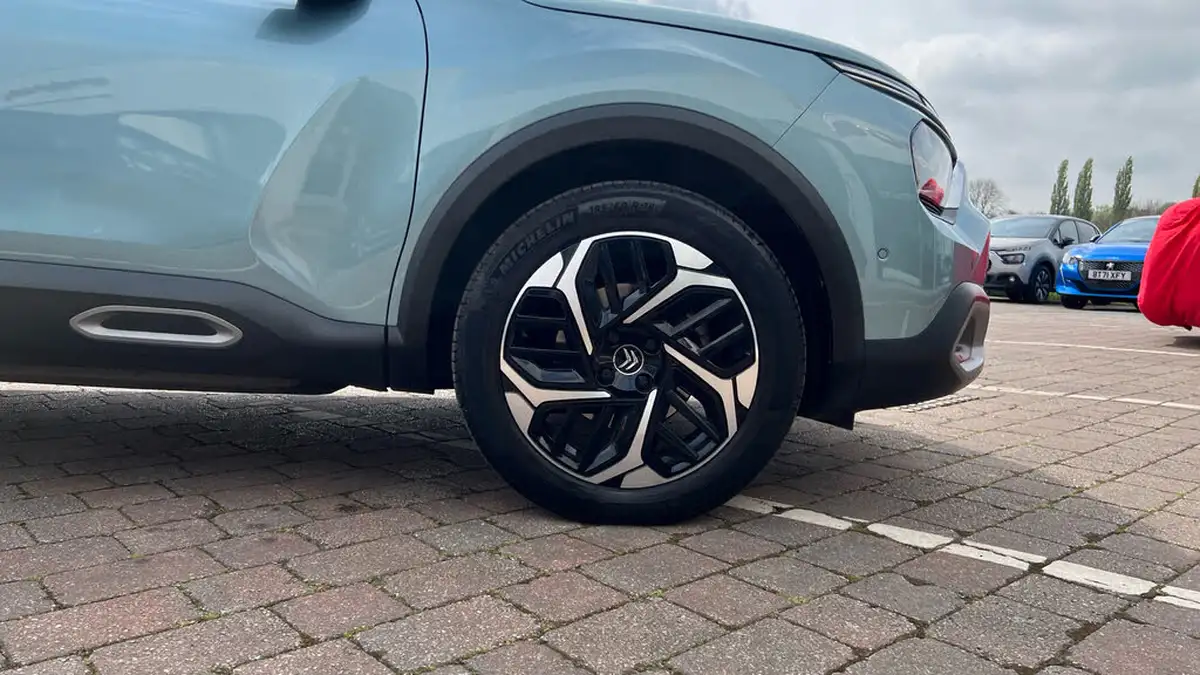2022-citroen-c4-12-puretech-shine-plus-130ps-big-16