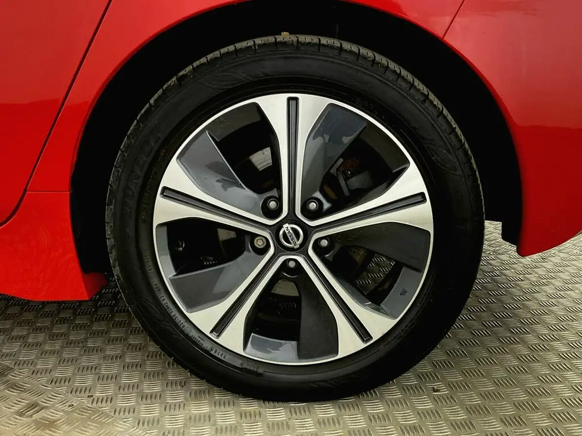 2019-nissan-leaf-e-n-connecta-big-11