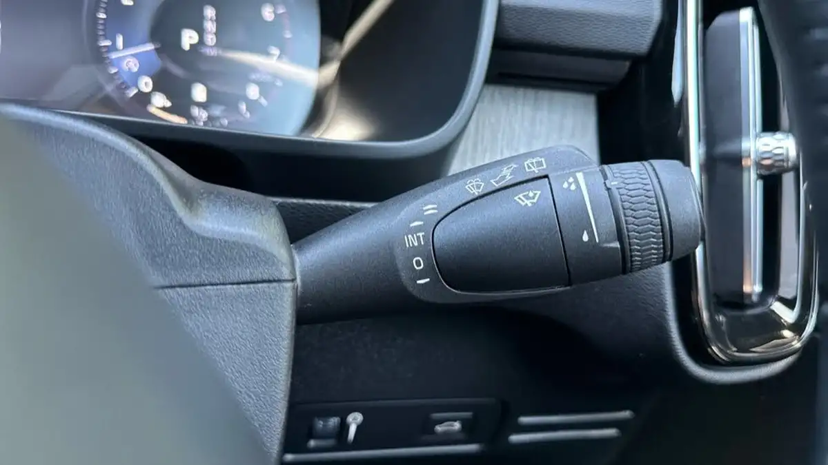 2020-volvo-xc40-20-b4-inscription-pro-big-22