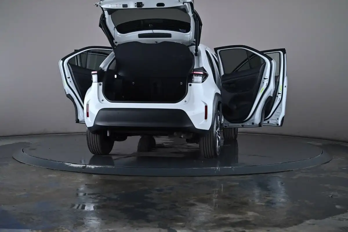 2023-toyota-yaris-cross-15-vvt-i-excel-awd-i-big-60