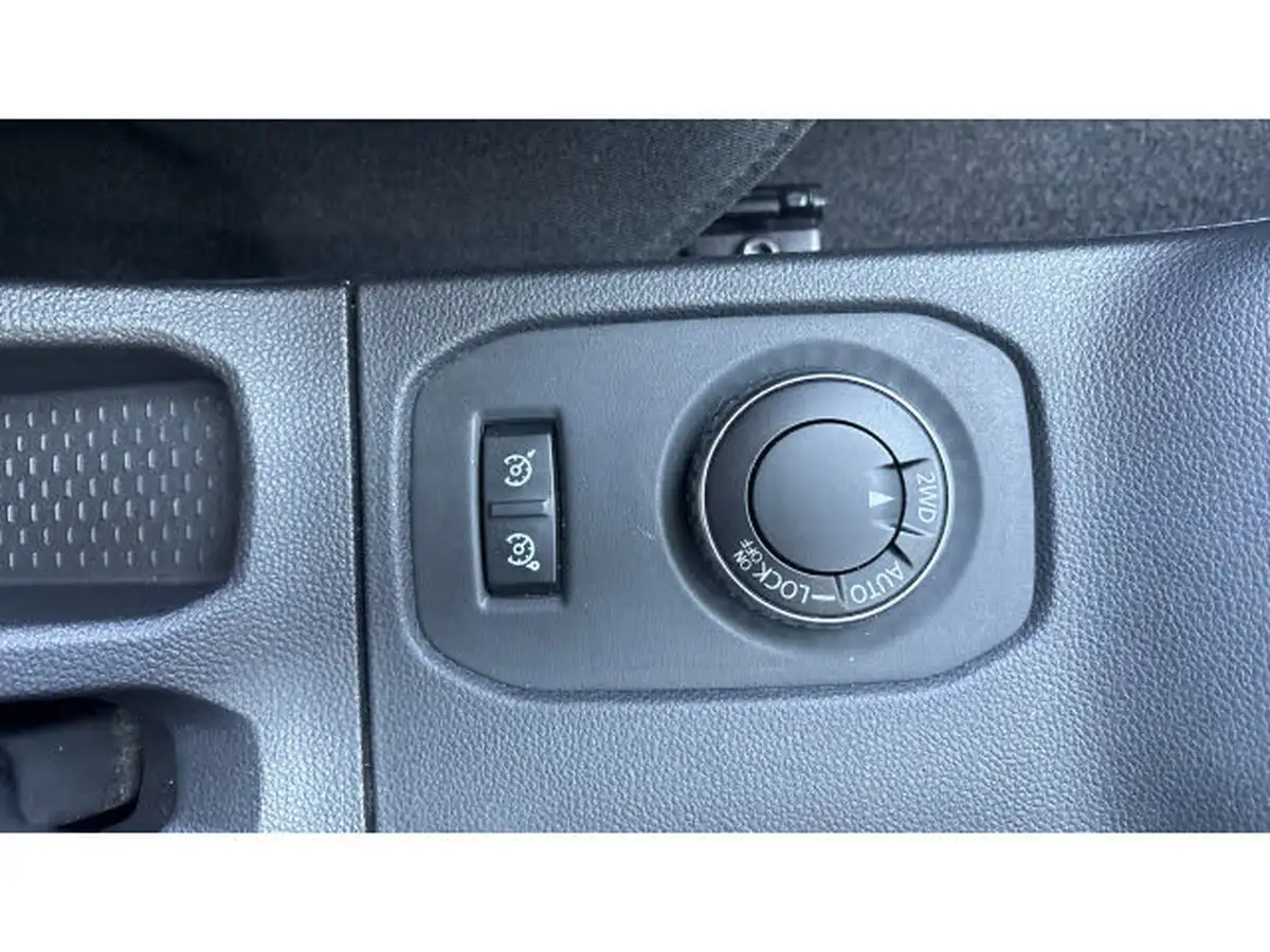 2019-dacia-duster-13-tce-prestige-150bhp-4x4-1333cc-big-35