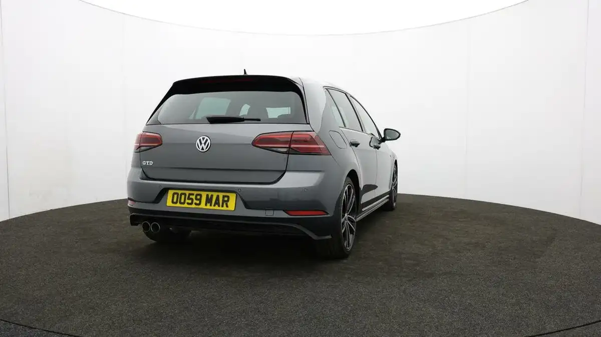 2017-volkswagen-golf-20tdi-gtd-ss-hatchback-5d-big-79