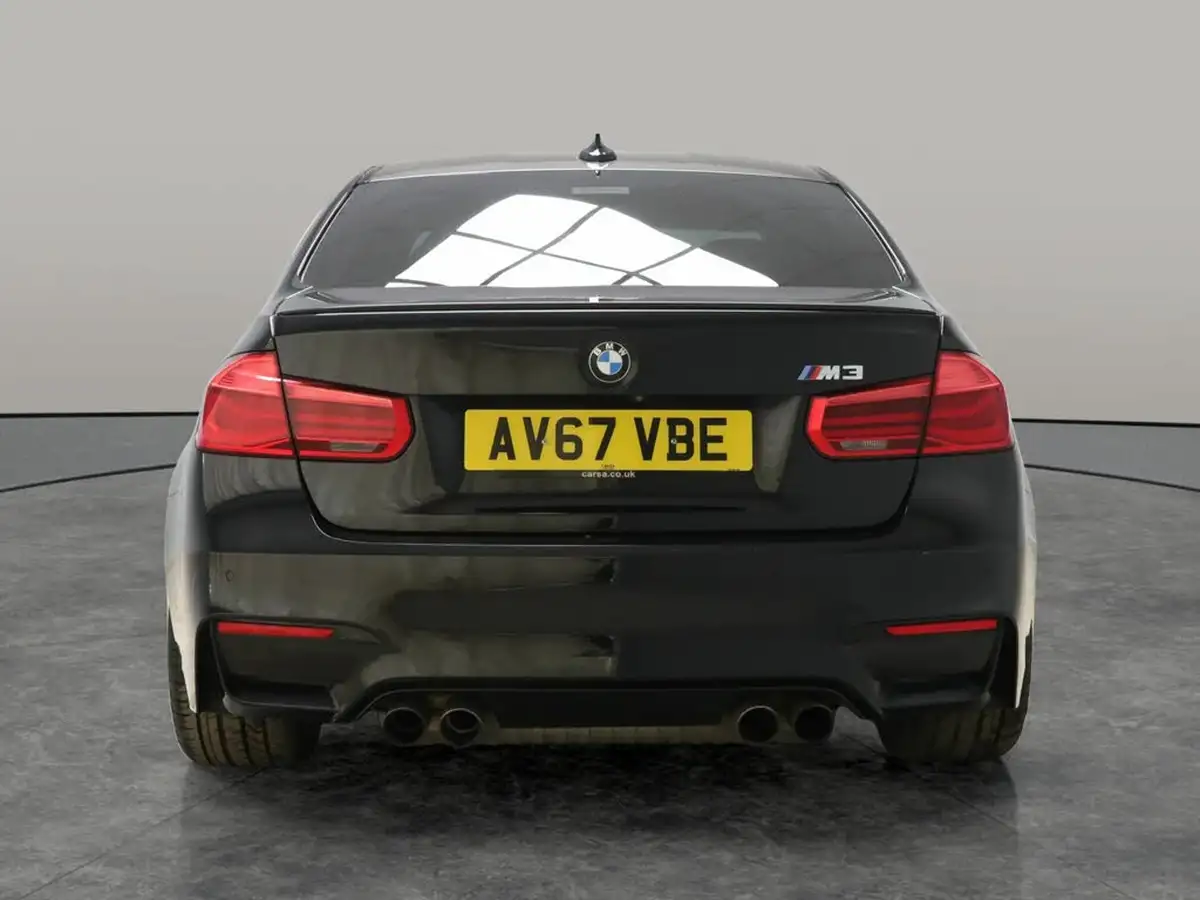 2017-bmw-3-series-30-m3-m-dct-big-15