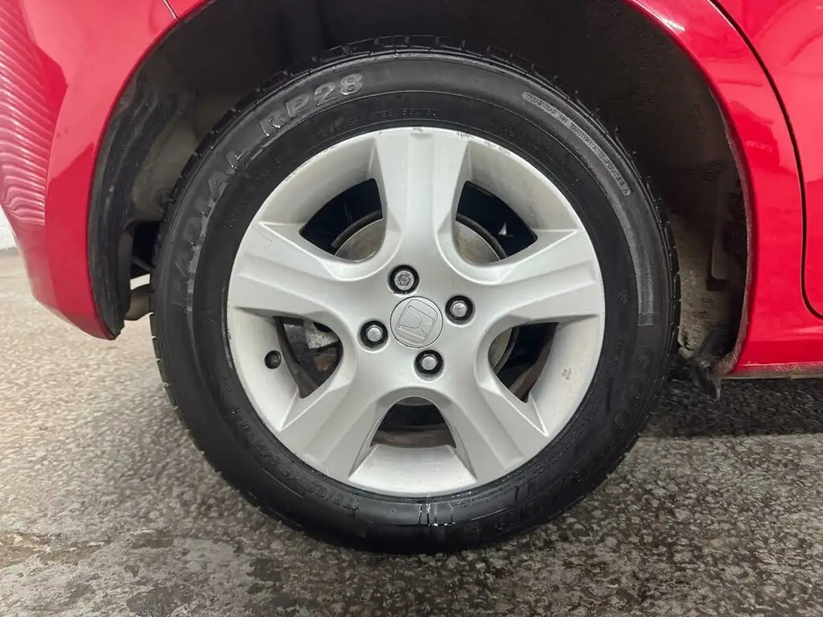 2010-honda-jazz-14-es-big-29