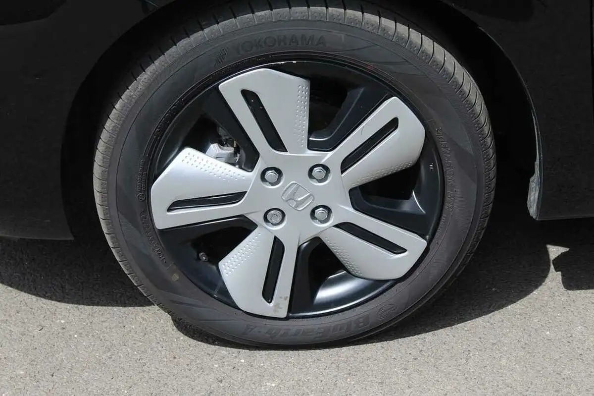 2022-honda-jazz-15-i-mmd-ex-107ps-big-8