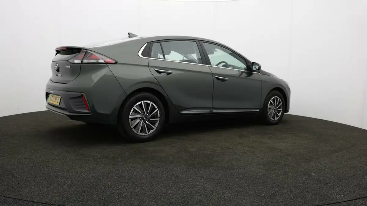2022-hyundai-ioniq-e-premium-electric-big-33