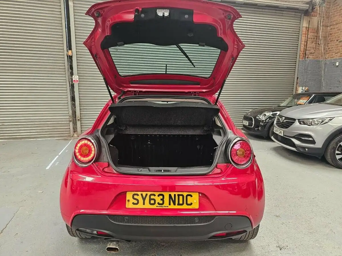 2014-alfa-romeo-mito-13jtdm-distinctive-big-11