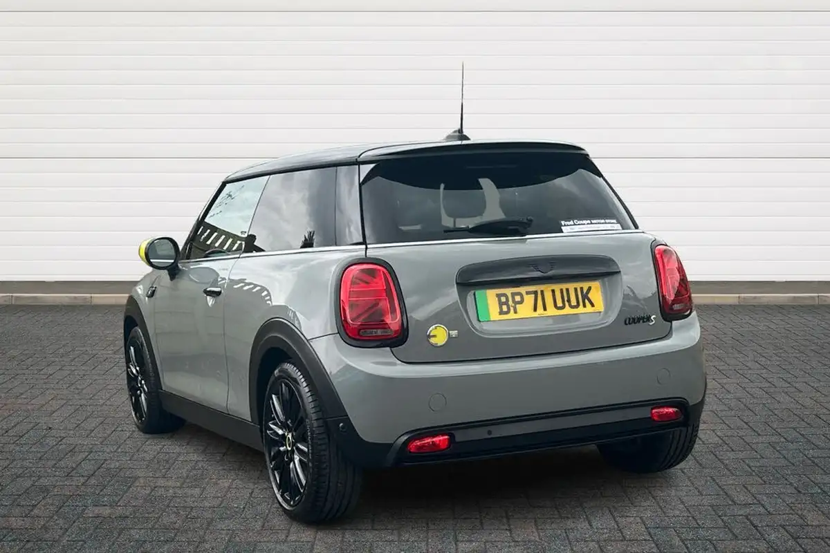2022-mini-cooper-e-cooper-s-2-big-10