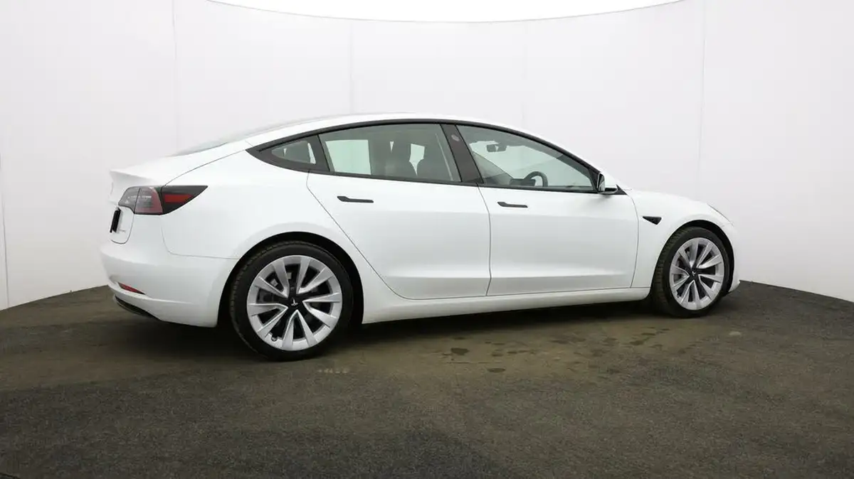 2021-tesla-model-3-e-long-range-4x4-big-54
