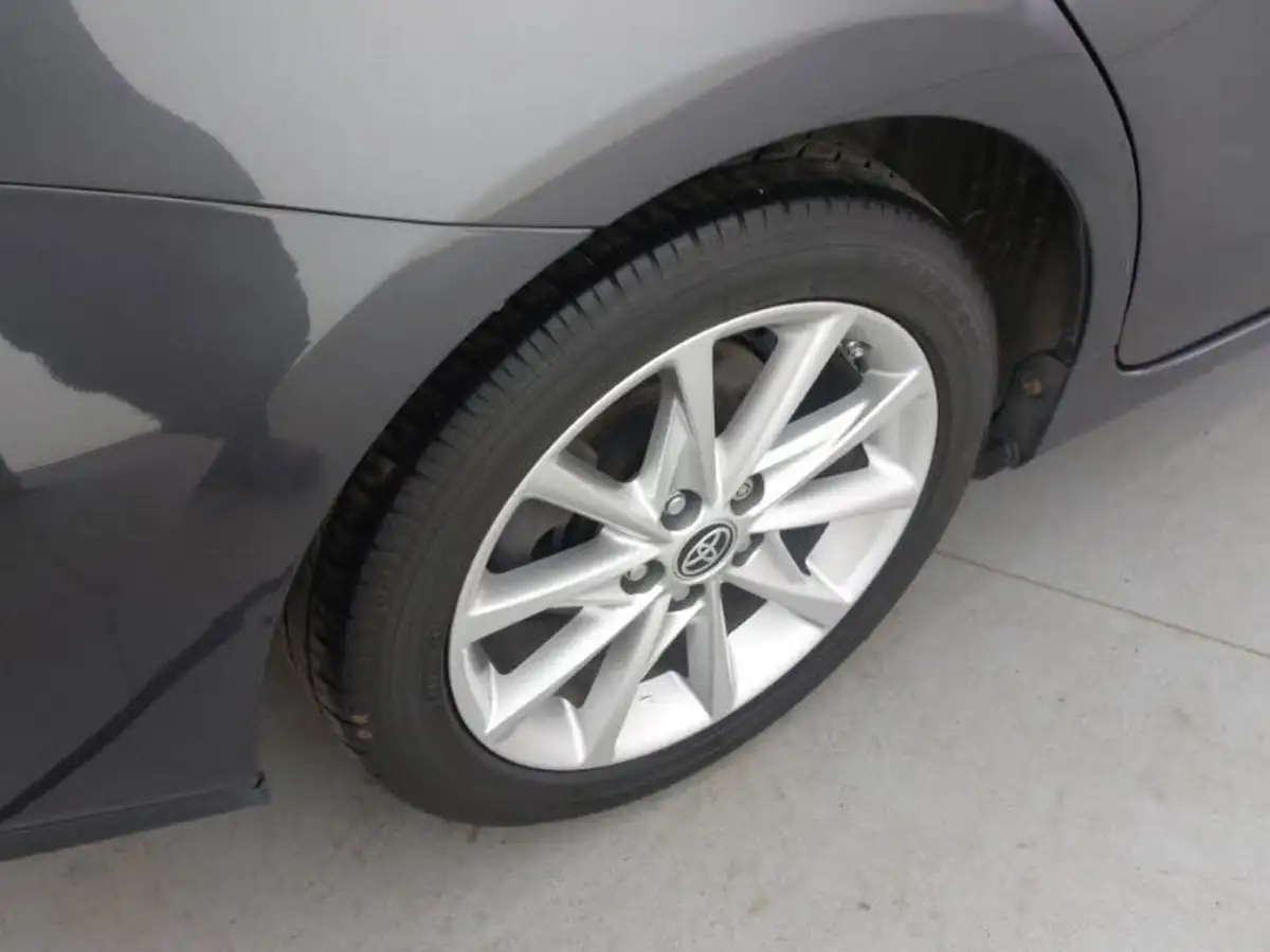 2020-toyota-prius-18-vvt-i-excel-big-12