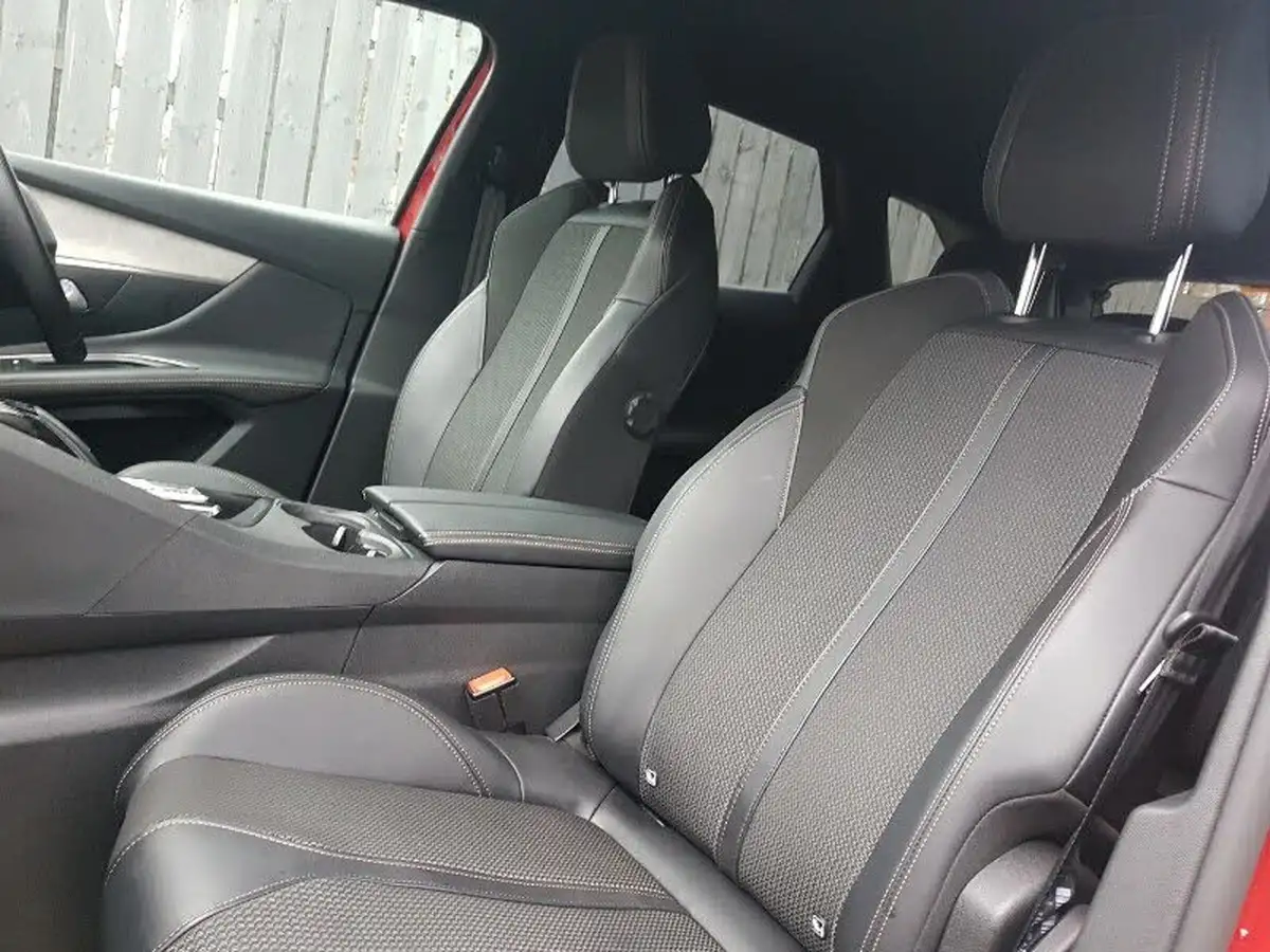 2022-peugeot-3008-suv-12-puretech-gt-eat8-big-4