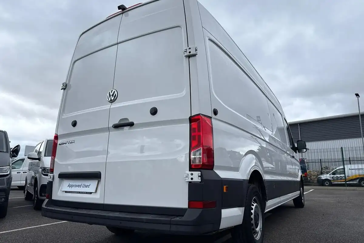 2024-volkswagen-crafter-big-30