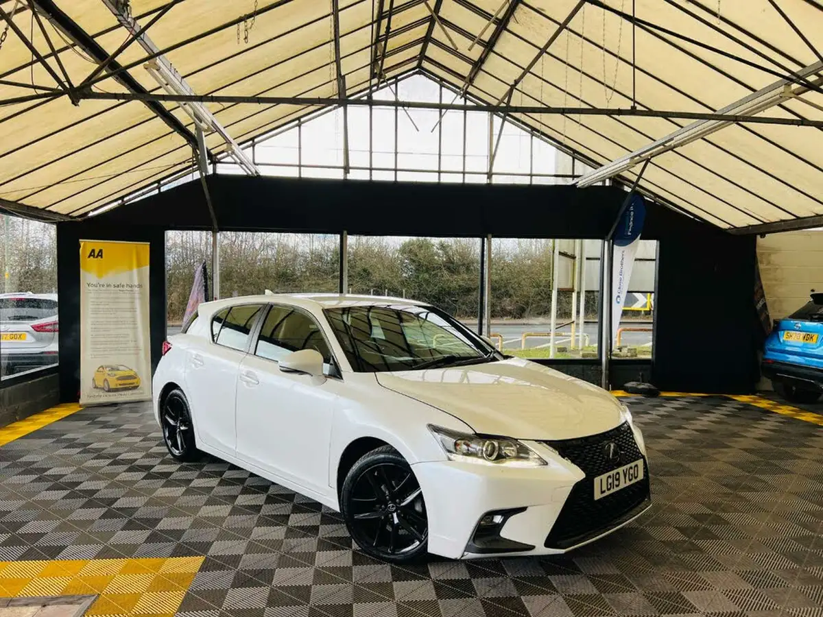 2019-lexus-ct-200h-18-ct-sport-pack-big-0