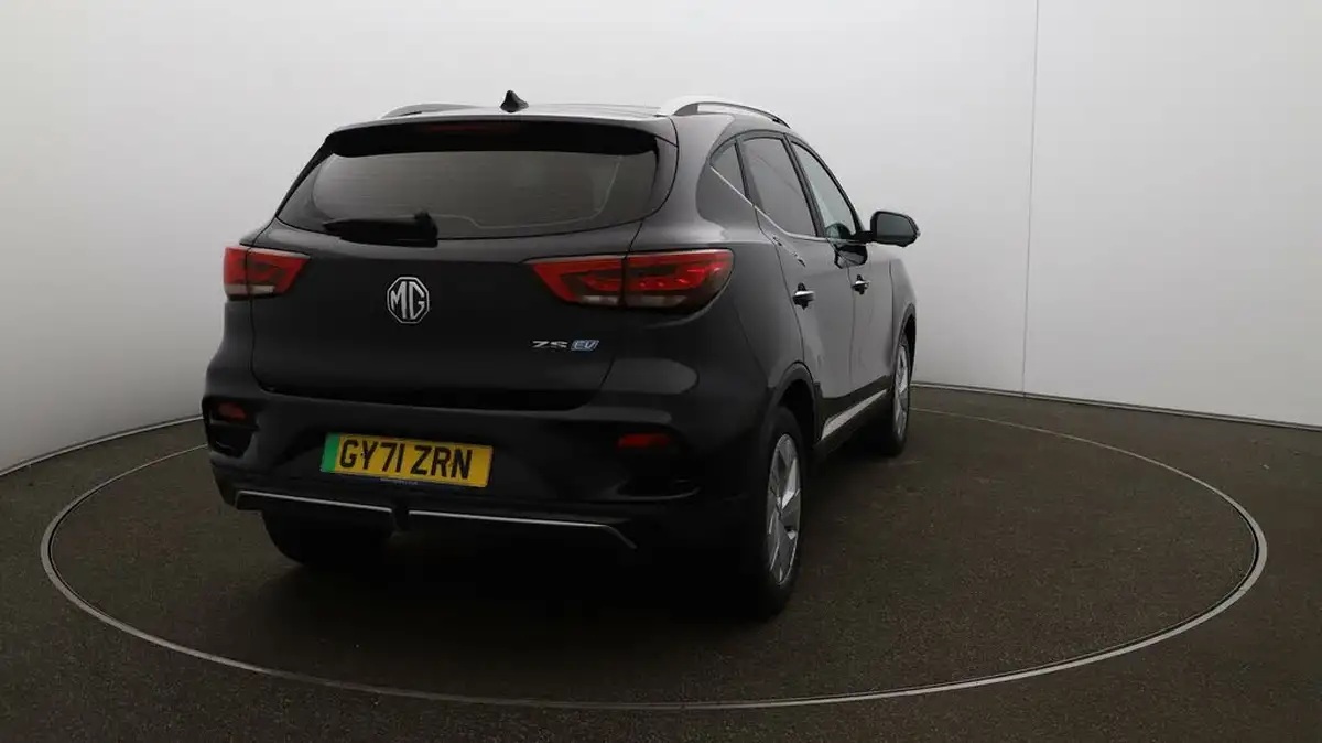2022-mg-zs-suv-e-trophy-ev-176ps-big-56