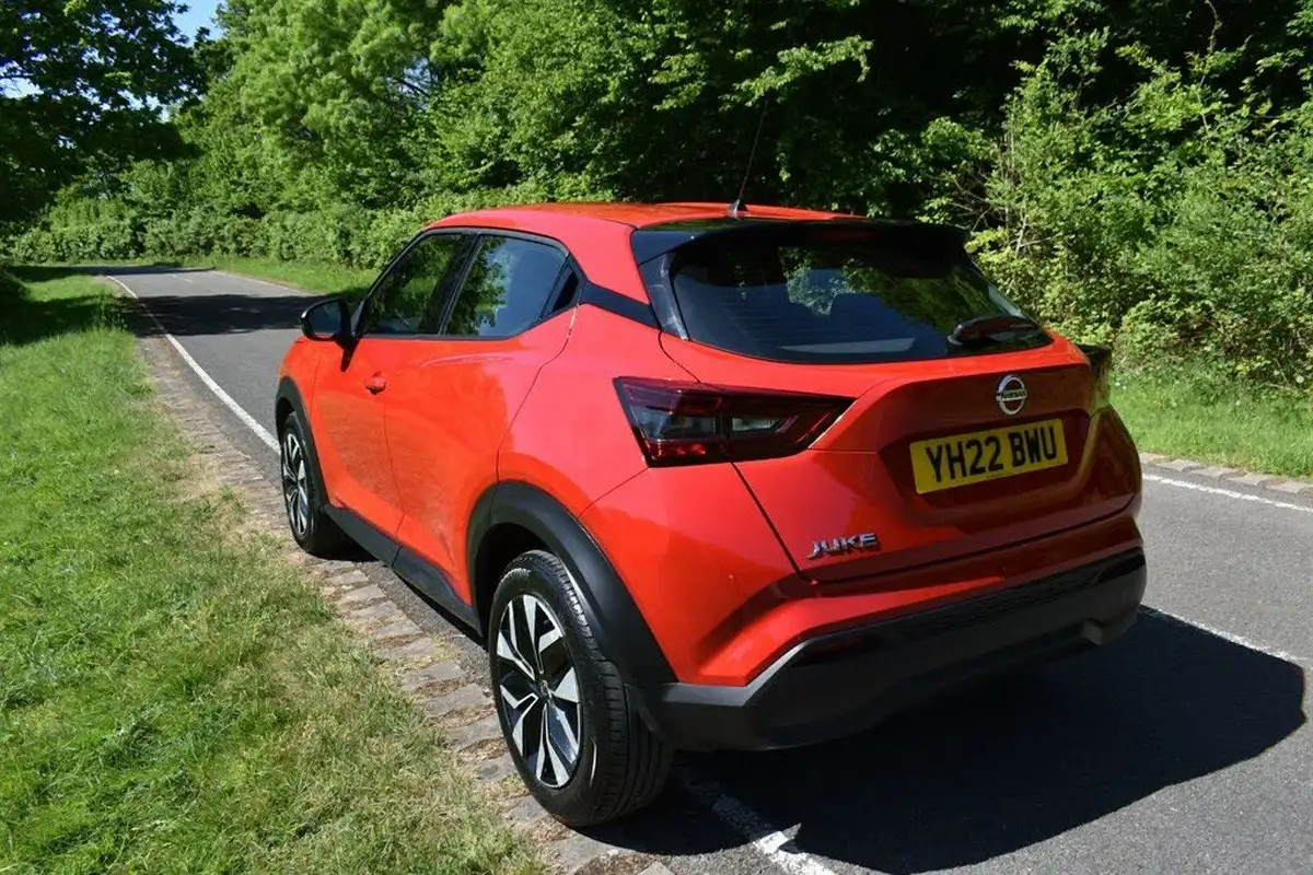 2022-nissan-juke-10-dig-t-acenta-big-3