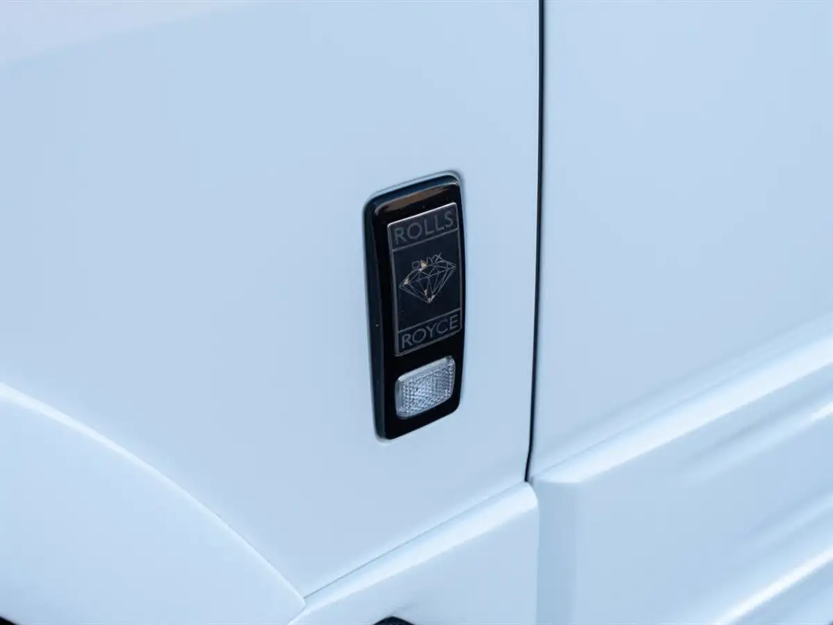 2023-rolls-royce-cullinan-675-big-44