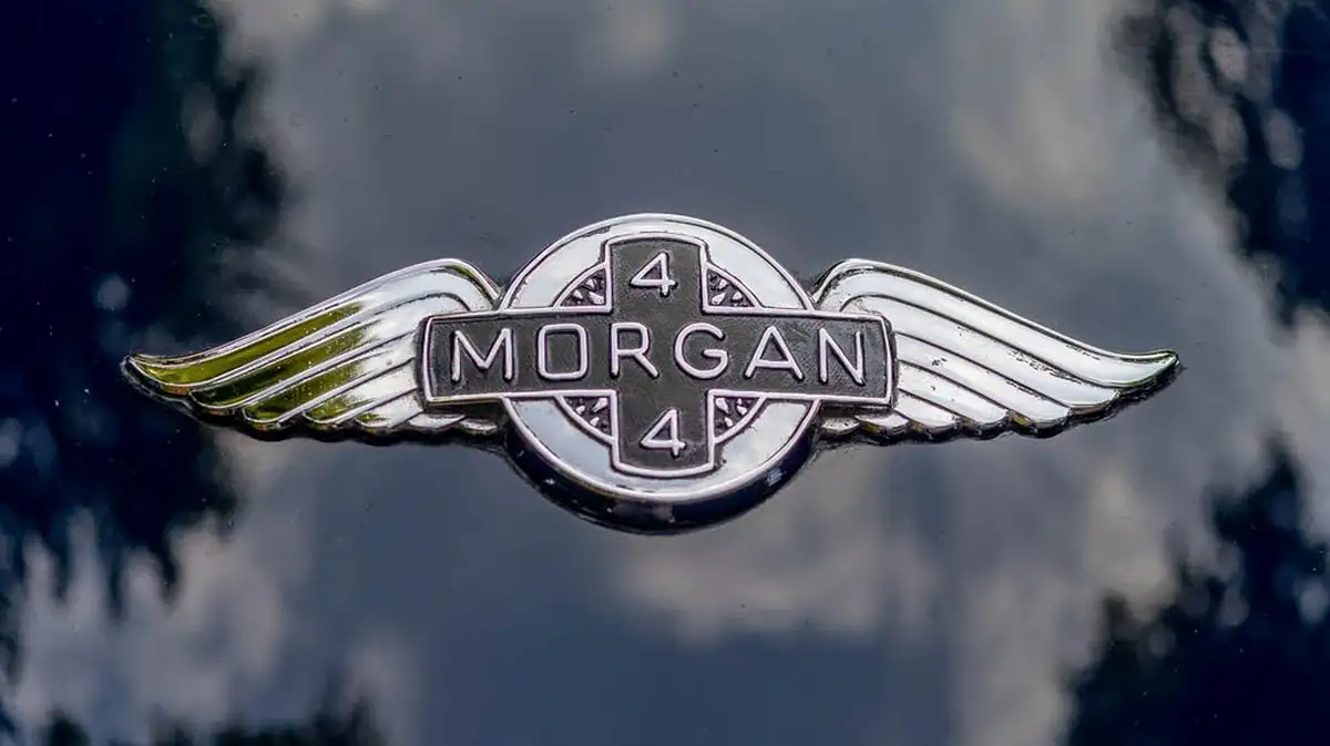 2003-morgan-44-18-2-seat-runabout-big-37