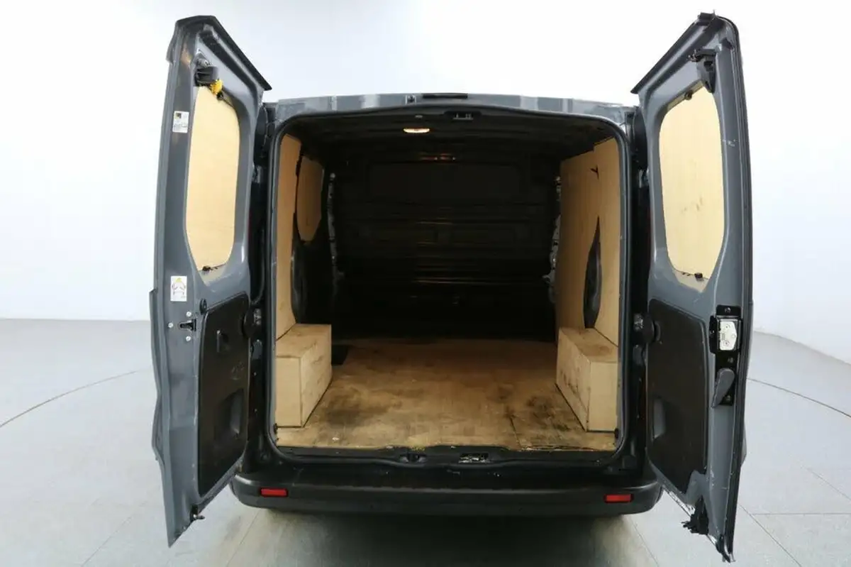 2022-renault-trafic-20dci-sl28-130-business-big-11