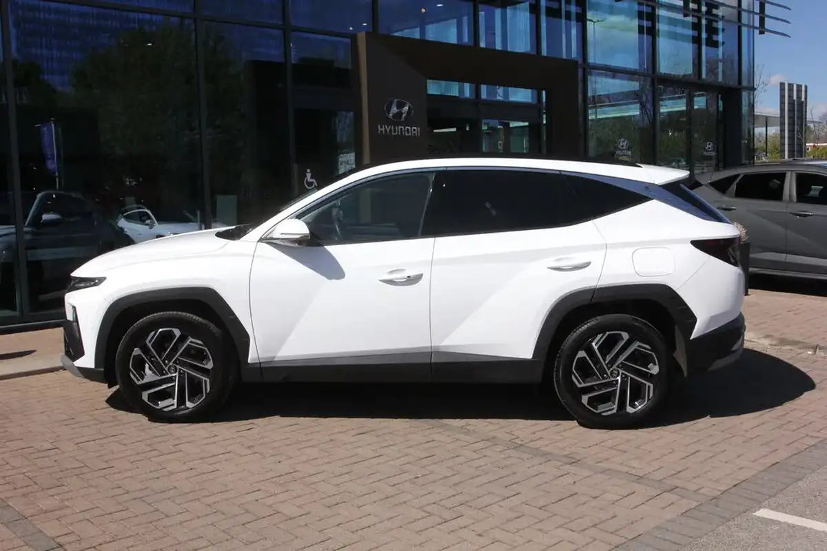 2024-hyundai-tucson-16-t-gdi-ultimate-252ps-phev-auto-big-4