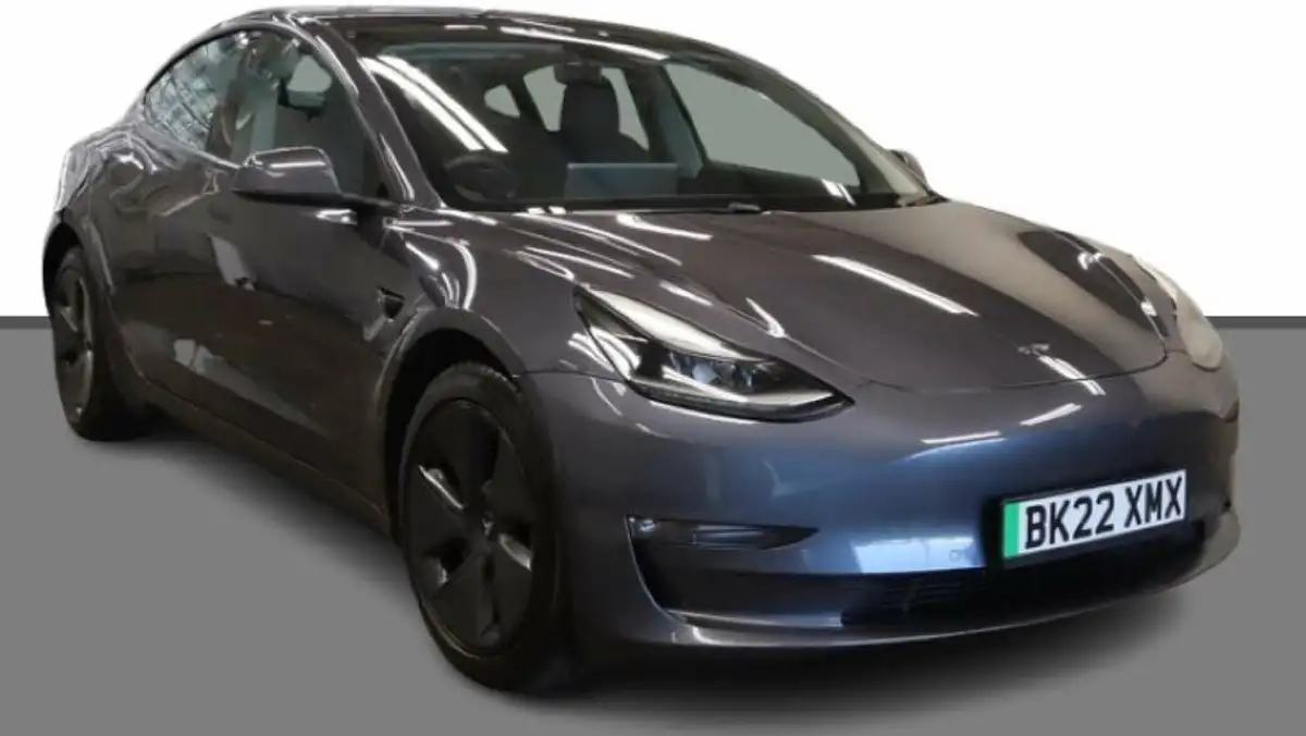 2022-tesla-model-3-e-long-range-big-0