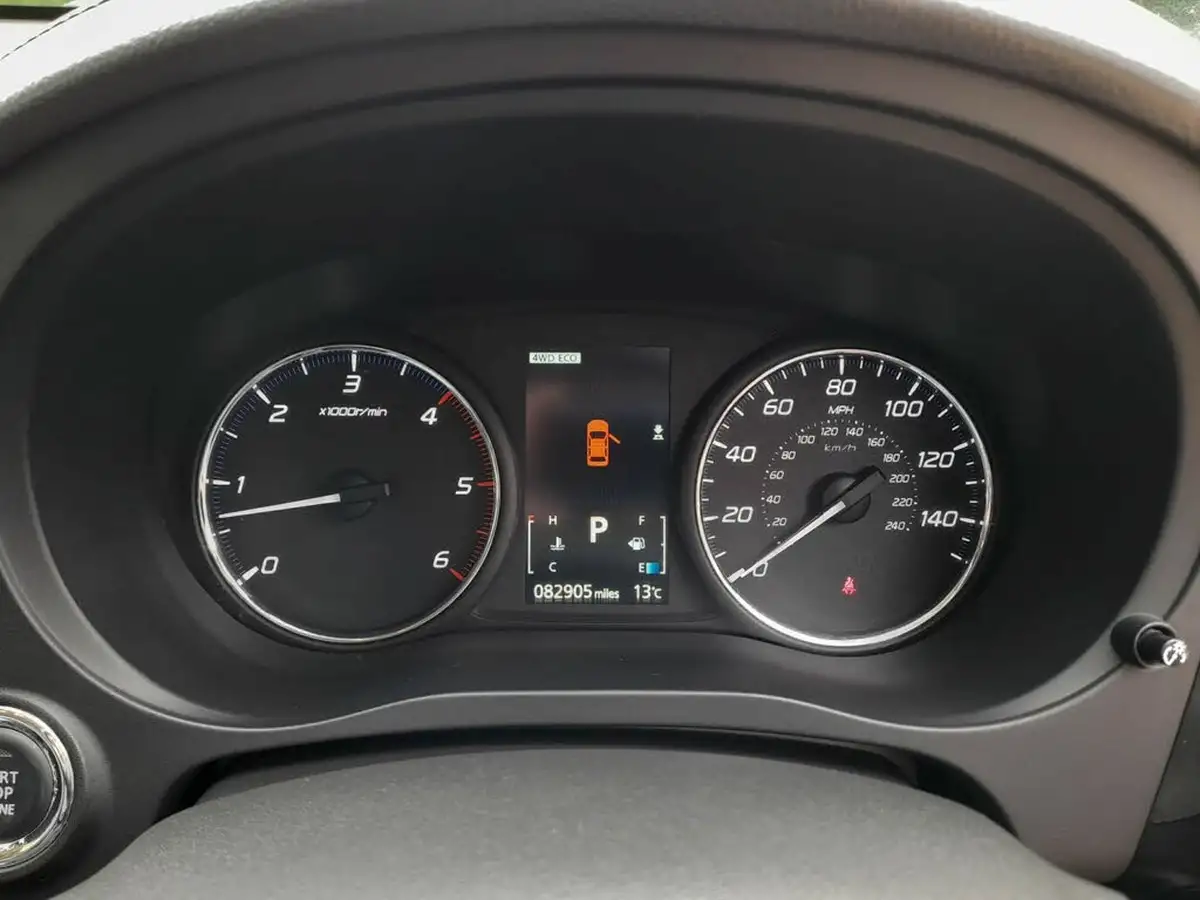 2015-mitsubishi-outlander-22di-d-gx4-auto-big-8