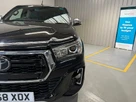 2018-toyota-hi-lux-24d-4d-invincible-at35-32t-auto-small-11