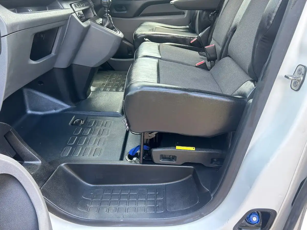 2020-citroen-dispatch-15bluehdi-enterprise-xl-1000-100pseu6dt-e-big-15