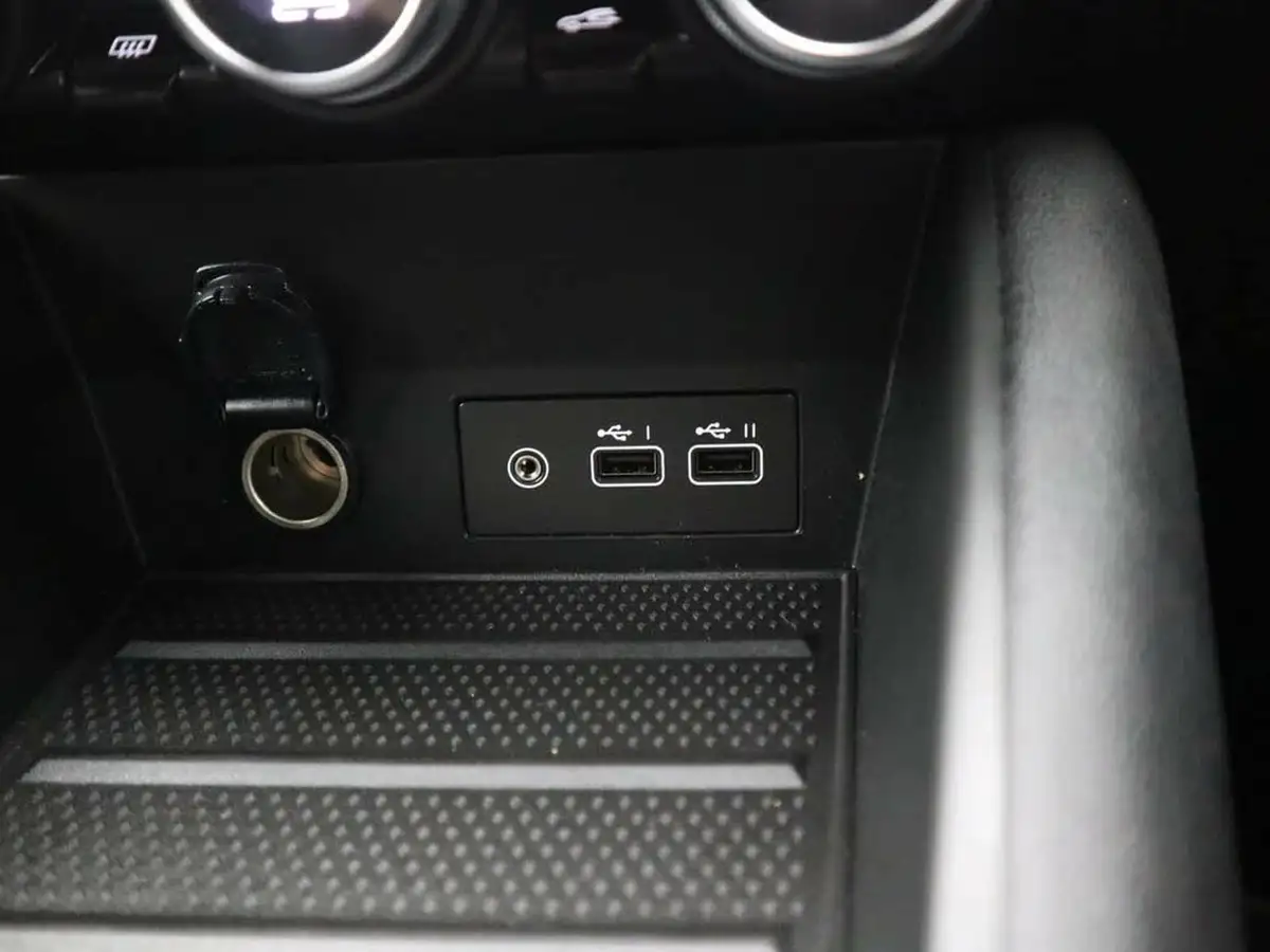 2023-renault-captur-16-e-tech-engineered-160ps-plug-in-big-28