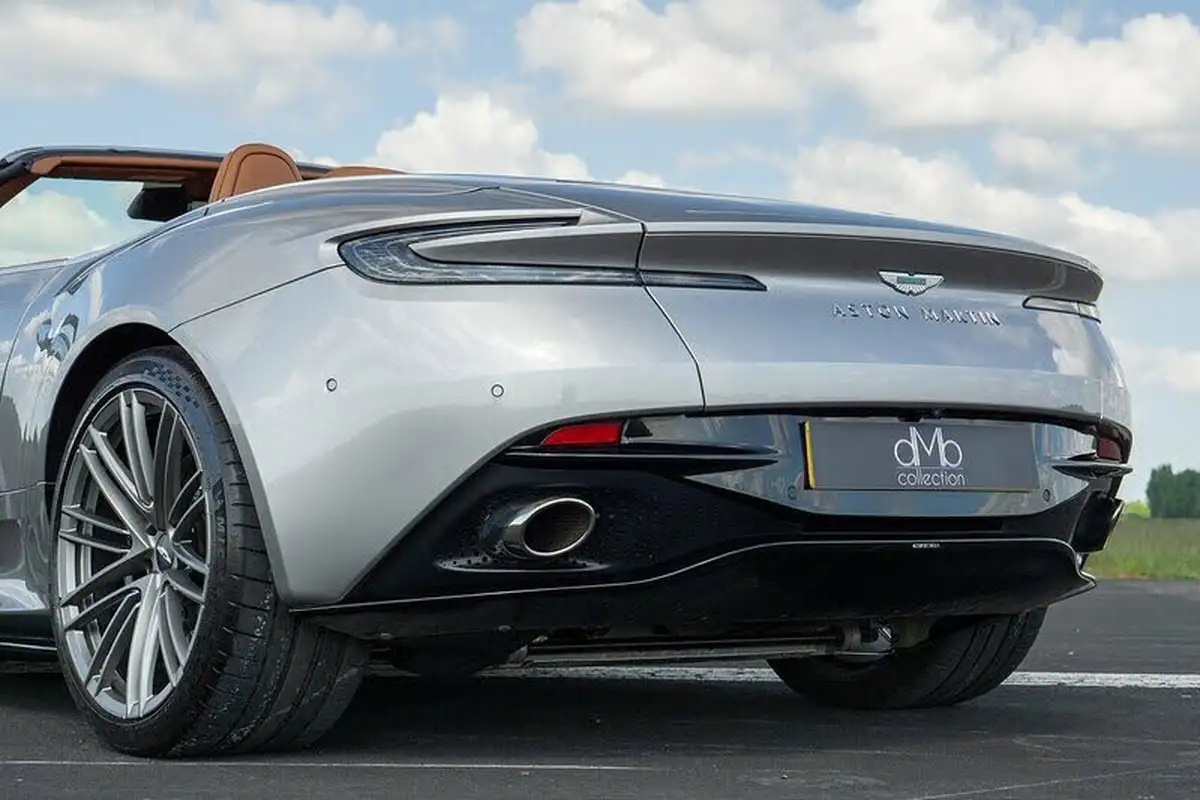 2024-aston-martin-db12-40-v8-auto-euro-6-ss-2dr-big-16