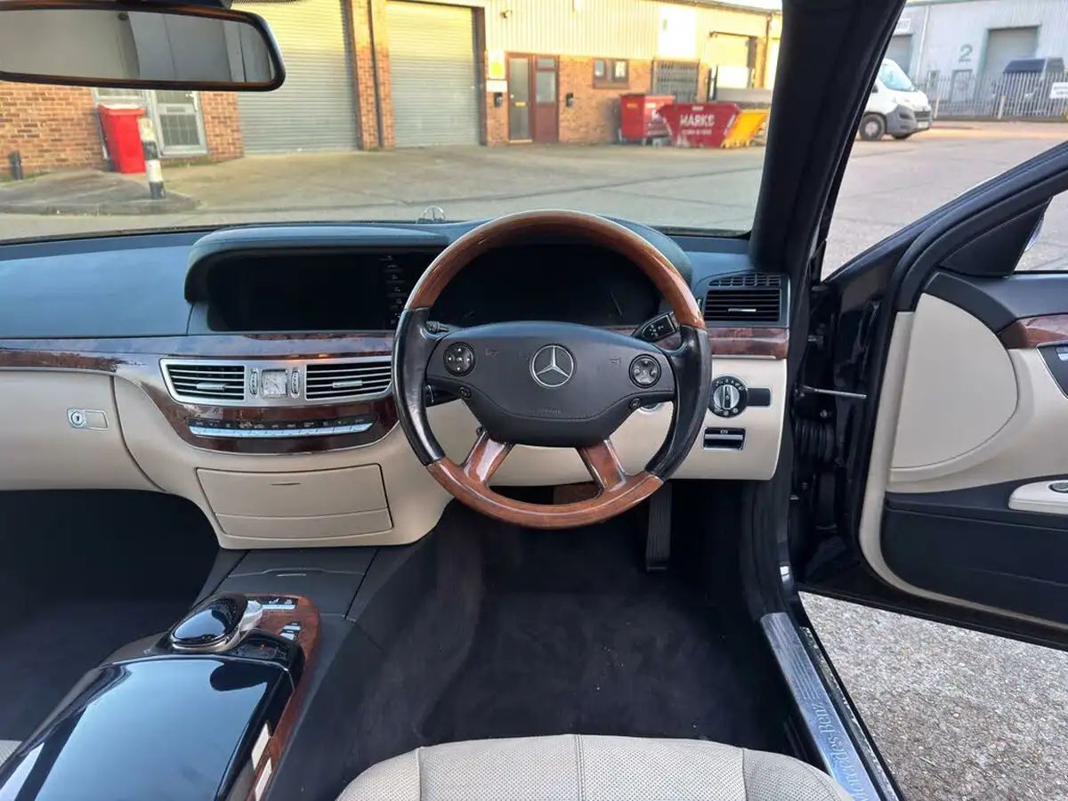 2009-mercedes-benz-s-class-30td-s320-cdi-big-8