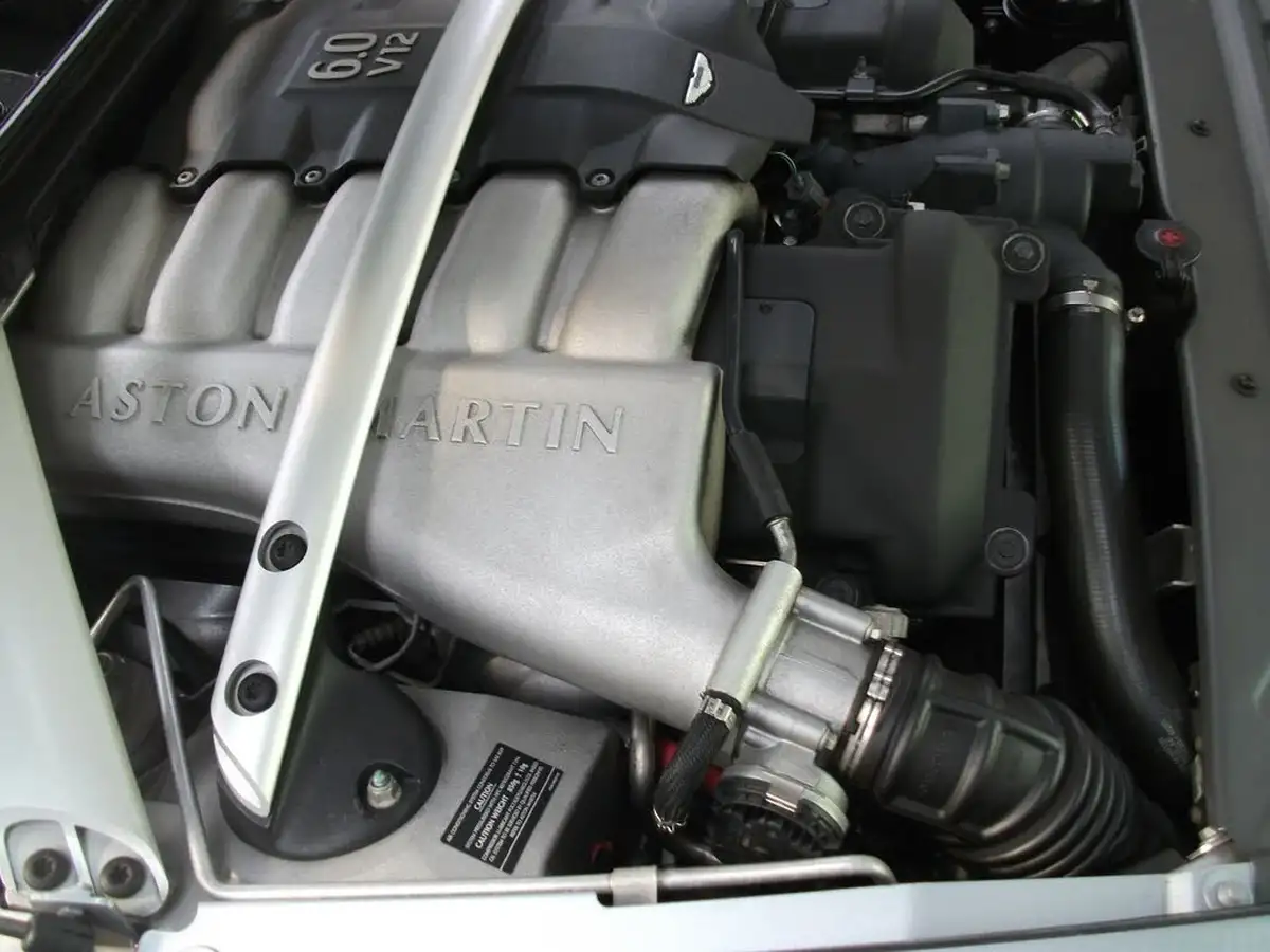2005-aston-martin-db9-59-touchtronic-big-33