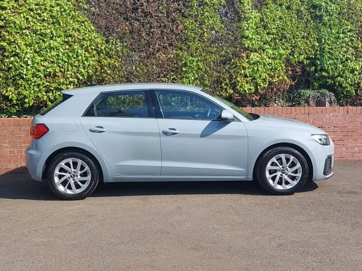 2022-audi-a1-10-30-tfsi-sport-big-11