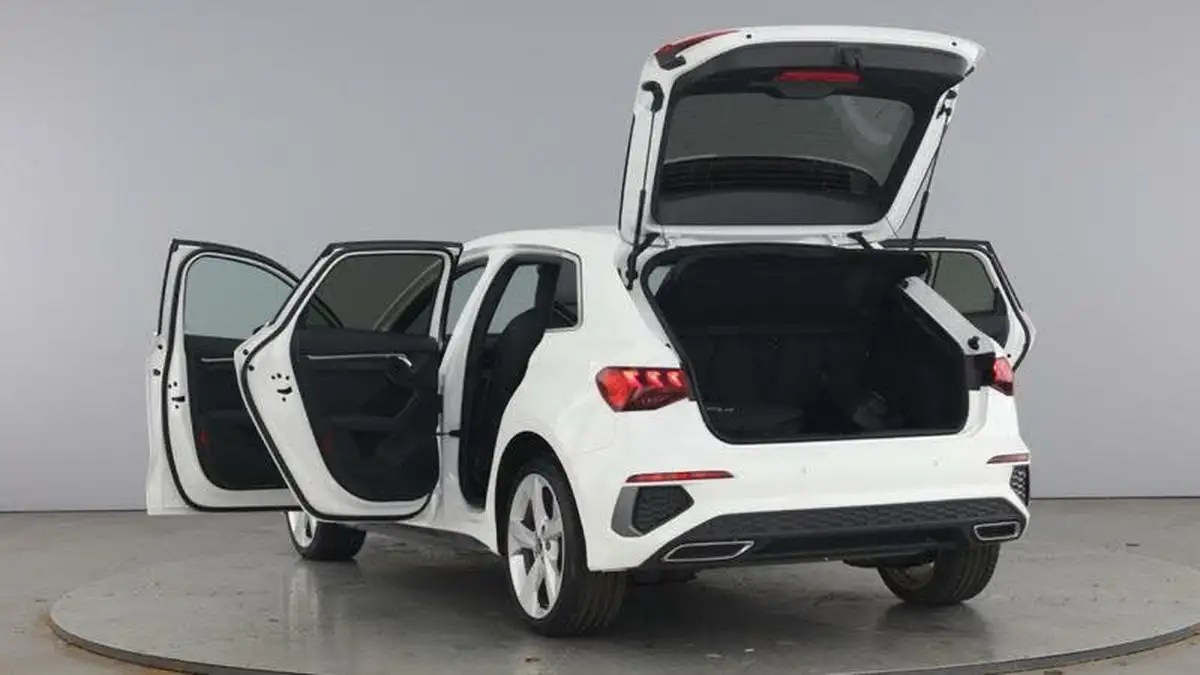 2021-audi-a3-14-40-tfsi-e-s-line-big-10