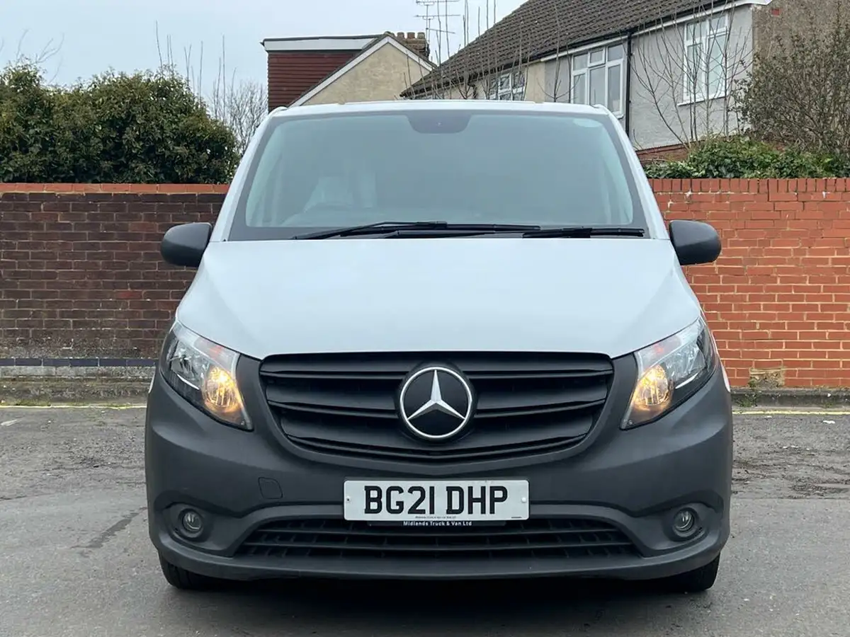 2021-mercedes-benz-vito-18-cdi-110-progressive-l1-panel-big-44