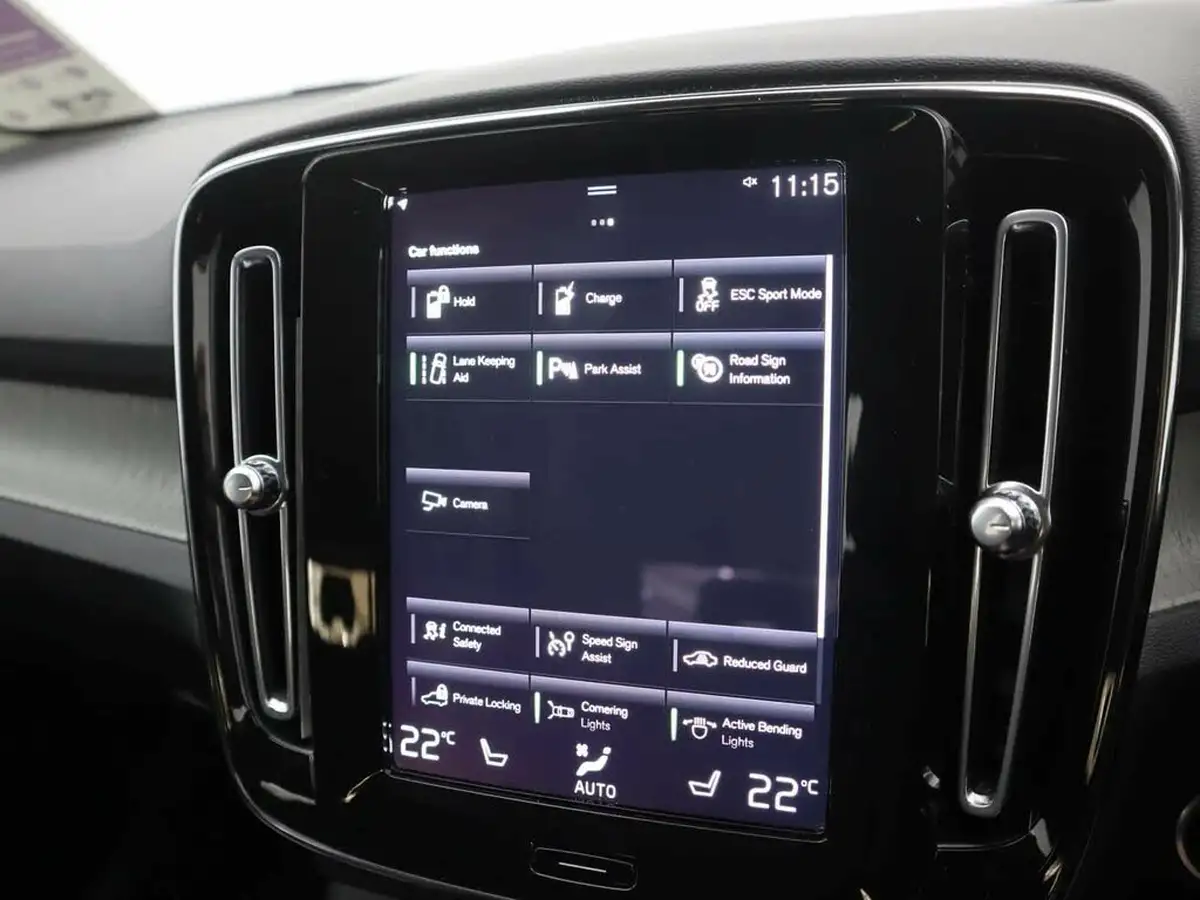 2022-volvo-xc40-15-t5-inscription-pro-big-17