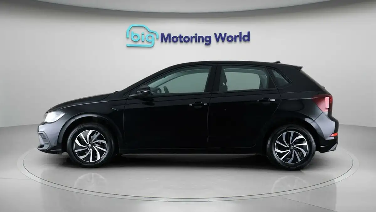 2024-volkswagen-polo-10-tsi-life-dsg-big-3