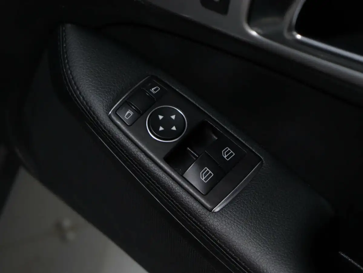 2012-mercedes-benz-slk-21td-slk250-amg-sport-blue-f-big-37