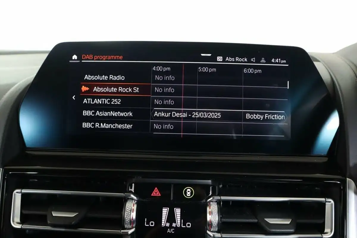 2022-bmw-8-series-30-840i-m-sport-convertible-2d-big-40