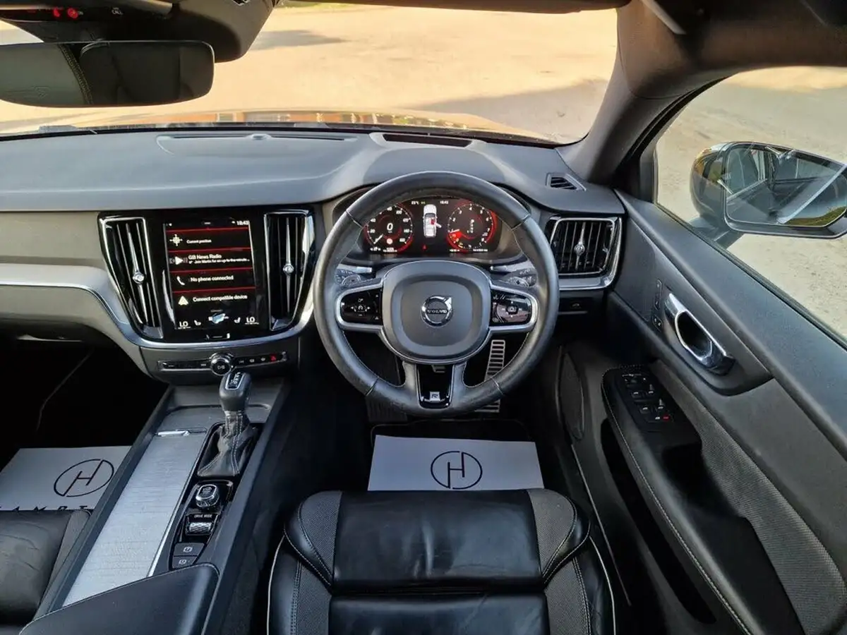 2020-volvo-v60-20-t4-r-design-plus-big-9