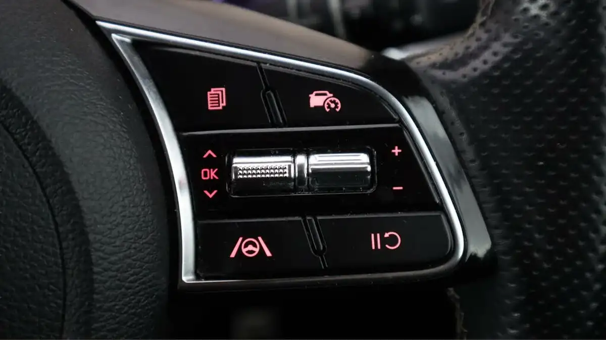 2022-kia-pro-ceed-15-t-gdi-gt-line-big-23
