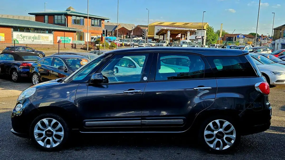 2014-fiat-500l-13-multijet-pop-star-mpw-dualogic-big-16