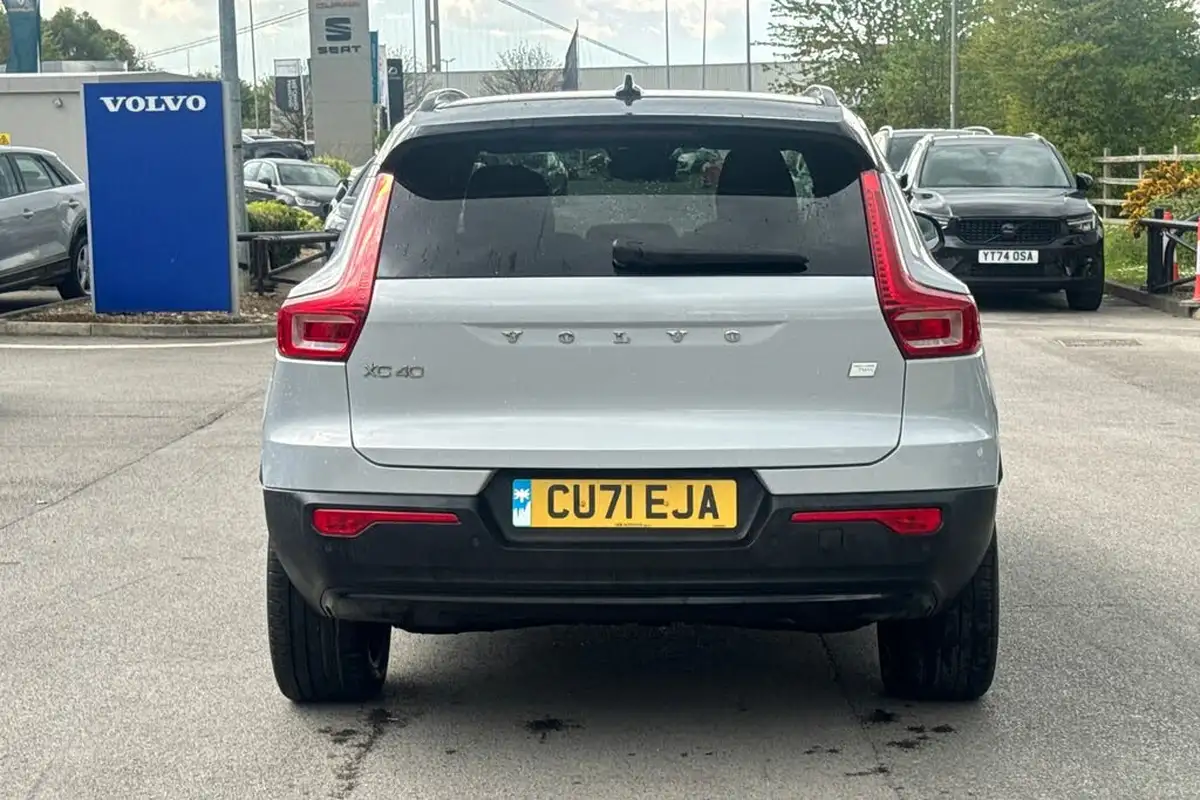 2021-volvo-xc40-e-twin-recharge-big-38