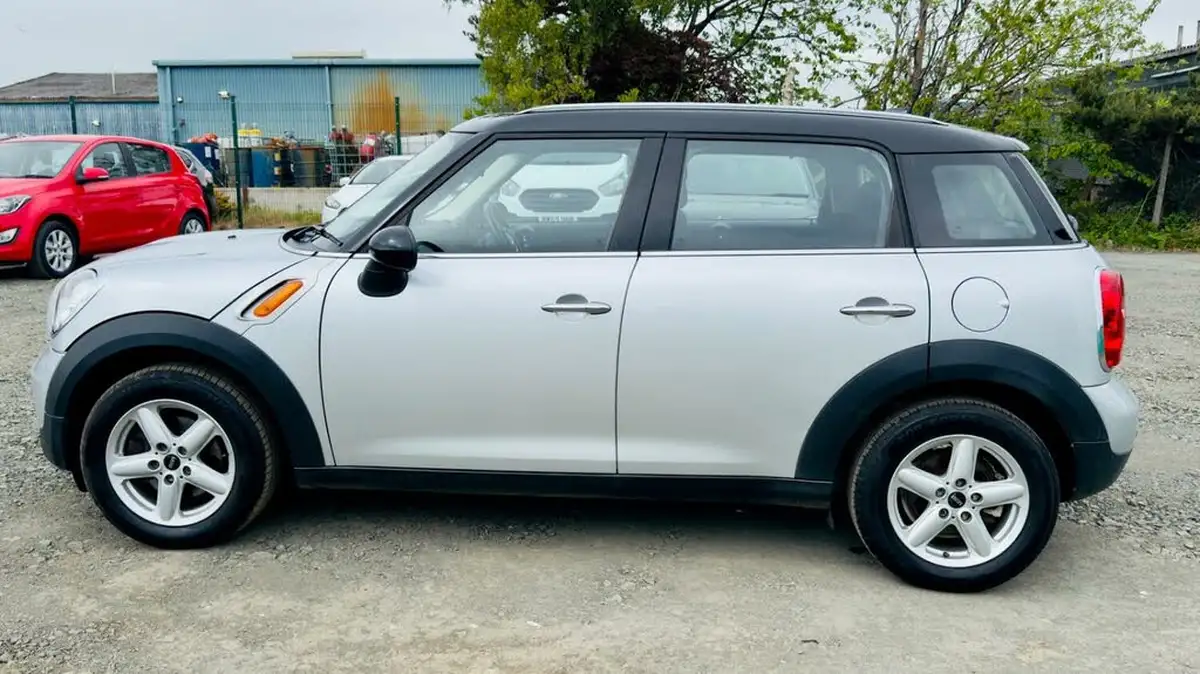 2013-mini-countryman-16-cooper-pepper-big-9