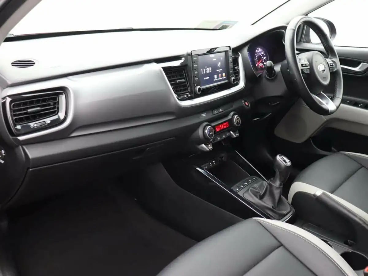 2019-kia-stonic-10-t-gdi-4-big-29
