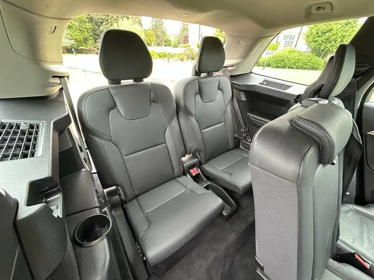 2023-volvo-xc90-20-b5-core-big-14