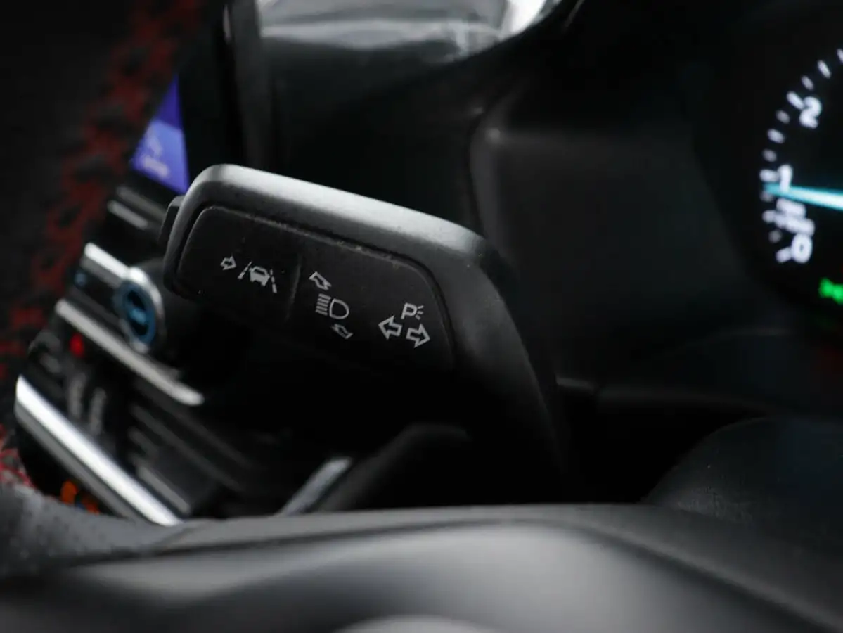 2022-ford-fiesta-10t-st-line-125ps-hybrid-mhev-5d-big-31