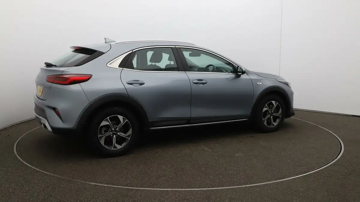 2022-kia-xceed-10-t-gdi-2-big-50