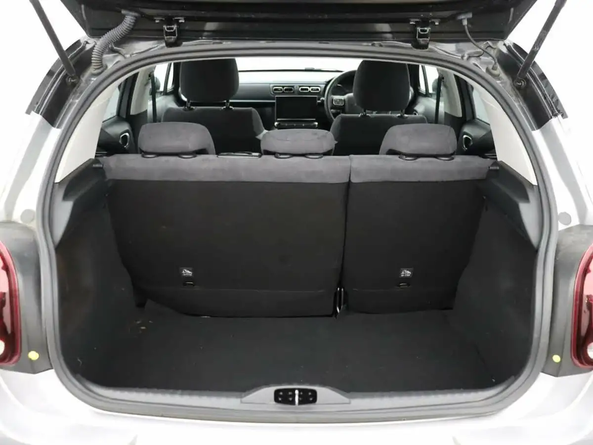 2023-citroen-c3-12-puretech-elle-83ps-ss-big-14