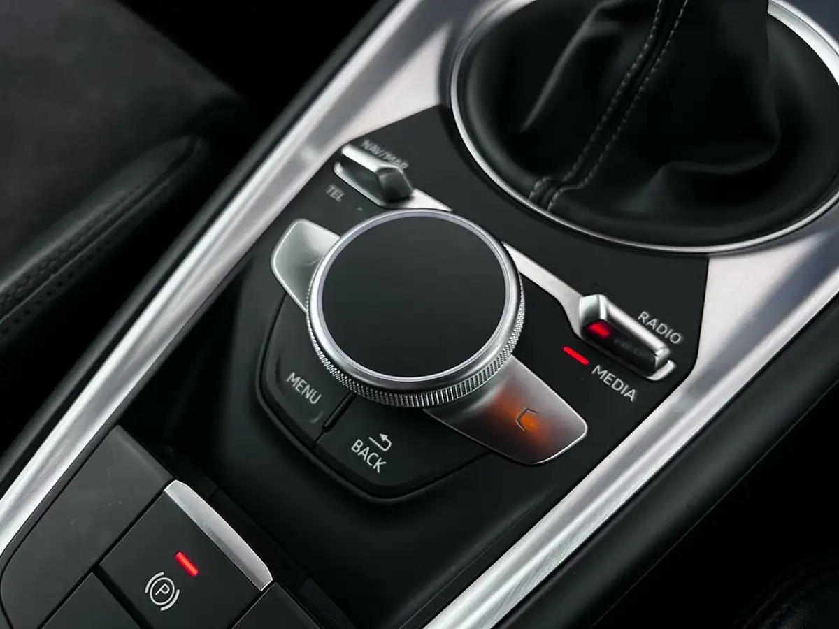 2016-audi-tt-coupe-18-tfsi-s-line-big-48
